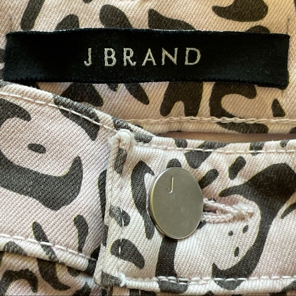 J Brand Alana Leopard Print High Rise Skinny Jean - Picture 9 of 16